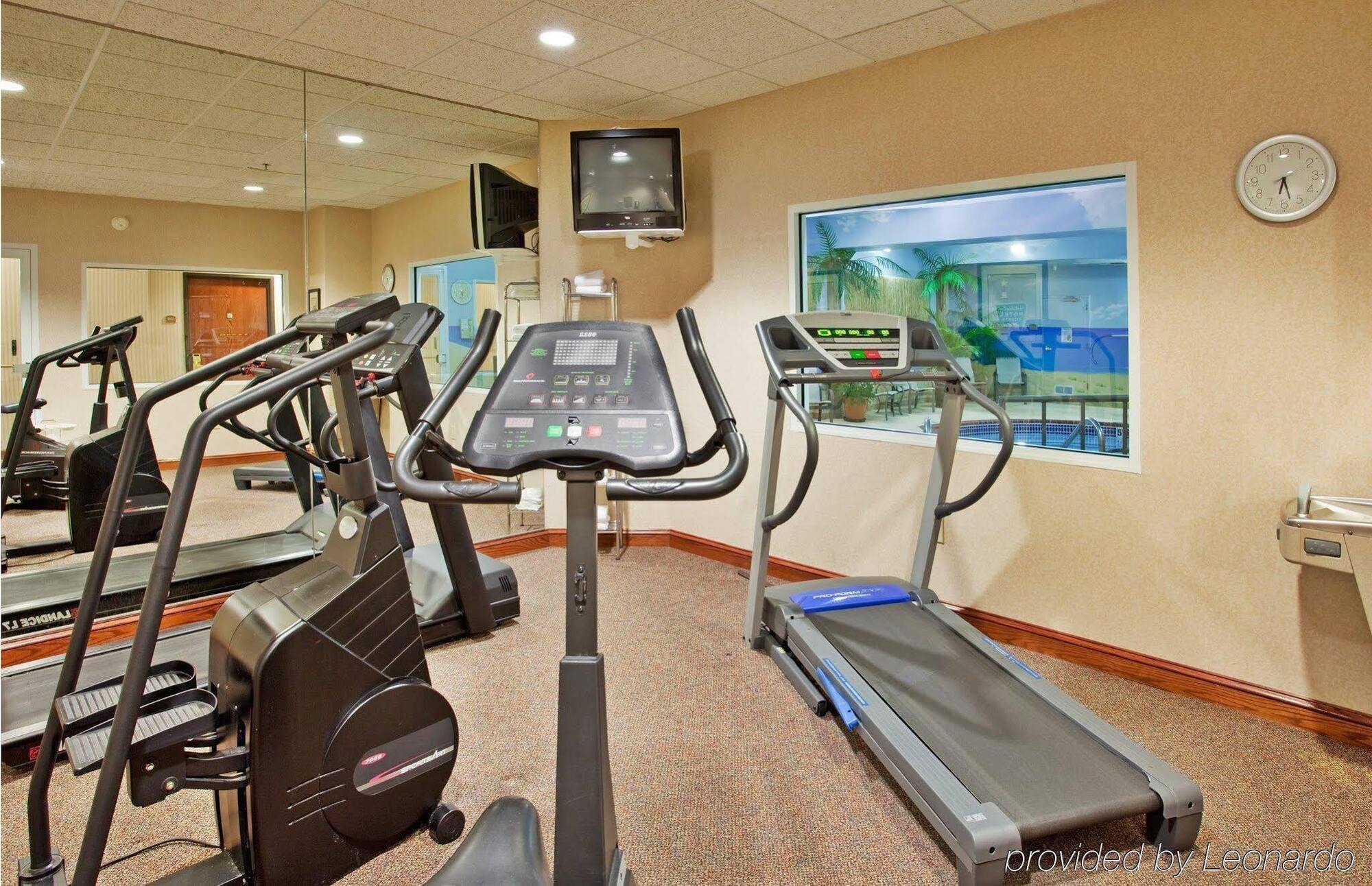 Holiday Inn Express Hotel & Suites Farmington, An Ihg Hotel מראה חיצוני תמונה