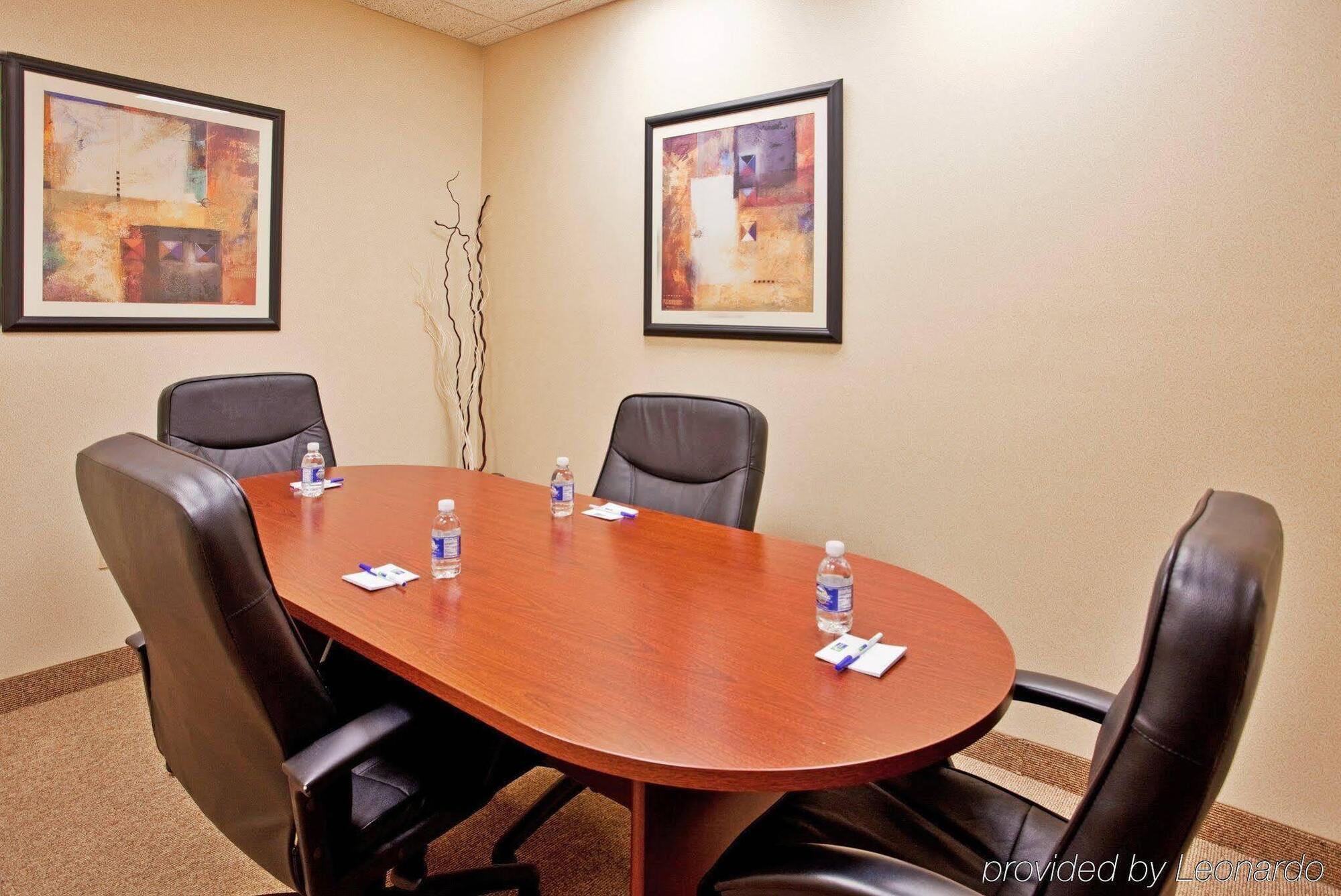 Holiday Inn Express Hotel & Suites Farmington, An Ihg Hotel מראה חיצוני תמונה