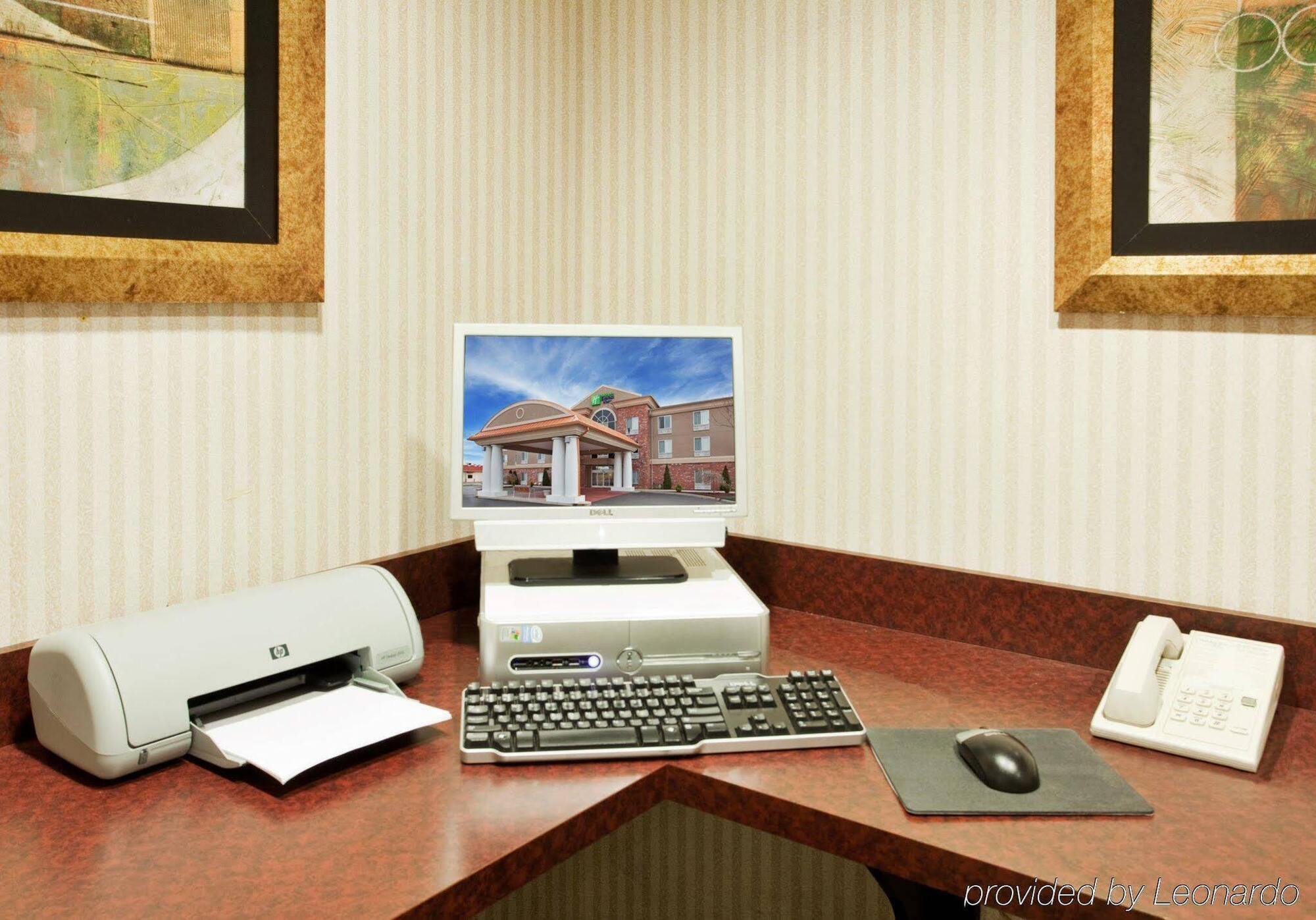 Holiday Inn Express Hotel & Suites Farmington, An Ihg Hotel מראה חיצוני תמונה